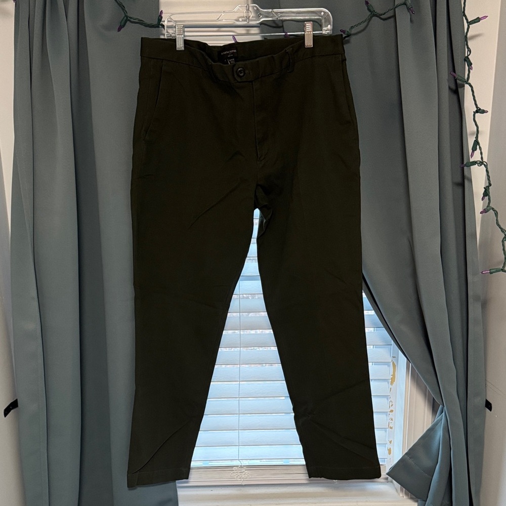 Men's Banana Republic olive green moleskin dress pants